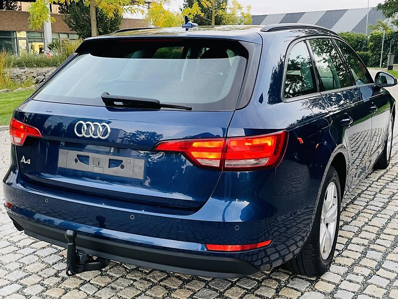 Audi A4 1.4TFSI MANUÁL TAŽNÉ SERVISKA - fotka 13 z 43
