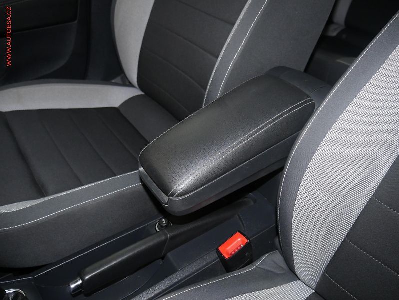 Škoda Rapid (2016) 1.4TDI, ČR, Ambition, el. - fotka 18 z 18