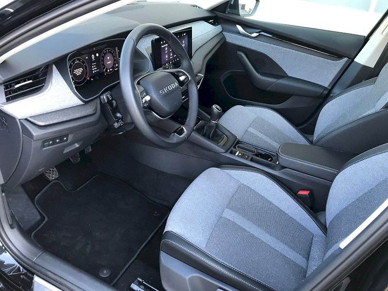 Škoda Octavia (2025) TOP SELECTION 1,5 TSI MATRIX - fotka 6 z 22