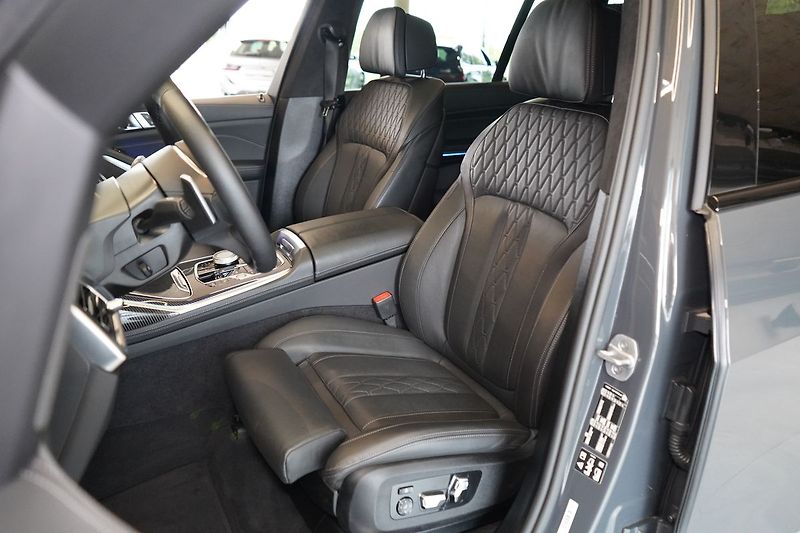 BMW X7 40d xDrive, Nezávislé, Tažné - fotka 20 z 48
