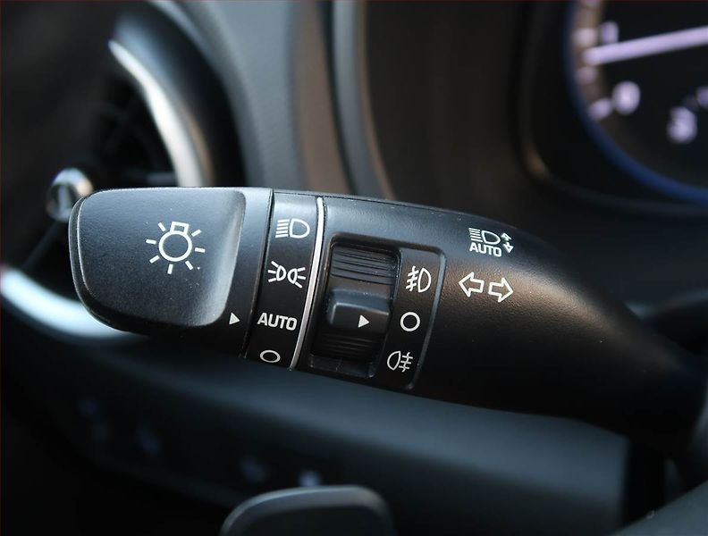 Hyundai Kona (2021) Smart 1.6 T-GDI, Automat - fotka 17 z 20