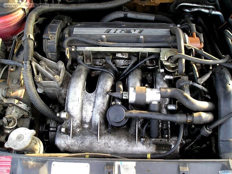 Peugeot 405  MI16 je silný i po letech