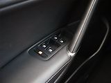 Volkswagen Golf (2016) Marathon Edition 1.4 TSI - náhled 17