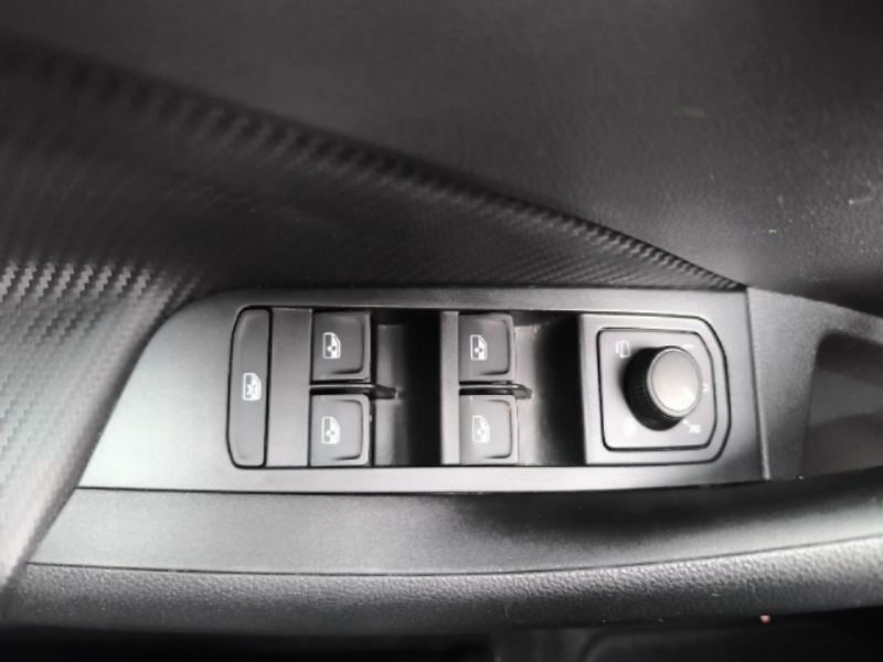 Škoda Scala 1.0TSi 85kW DSG Monte Carlo - fotka 13 z 22