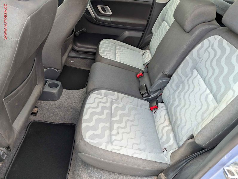 Škoda Roomster (2008) 1.2 12V, ČR, STK8/28 - fotka 10 z 14