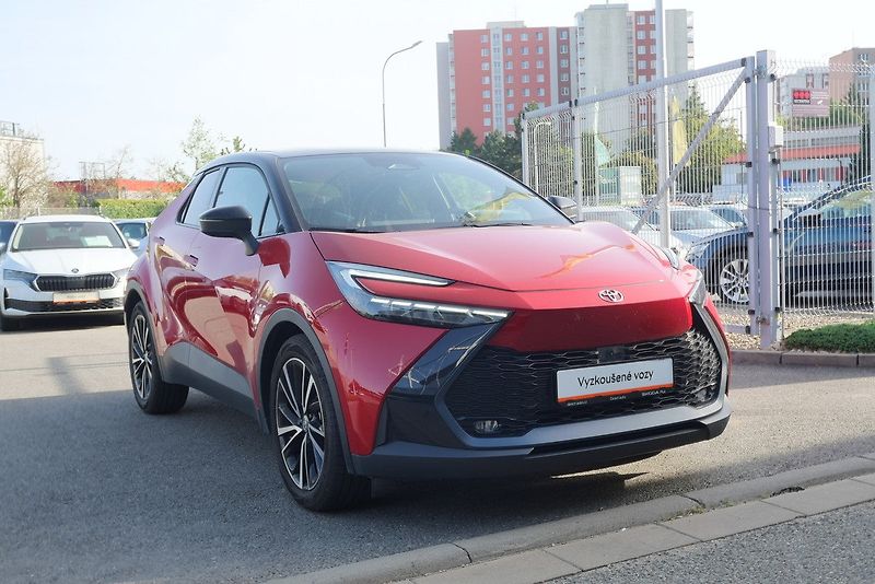 Toyota C-HR - fotka 3 z 6