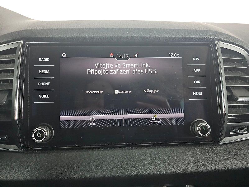 Škoda Karoq (2019) 1.5TSI 110kW DSG Style TAŽNÉ - fotka 15 z 32