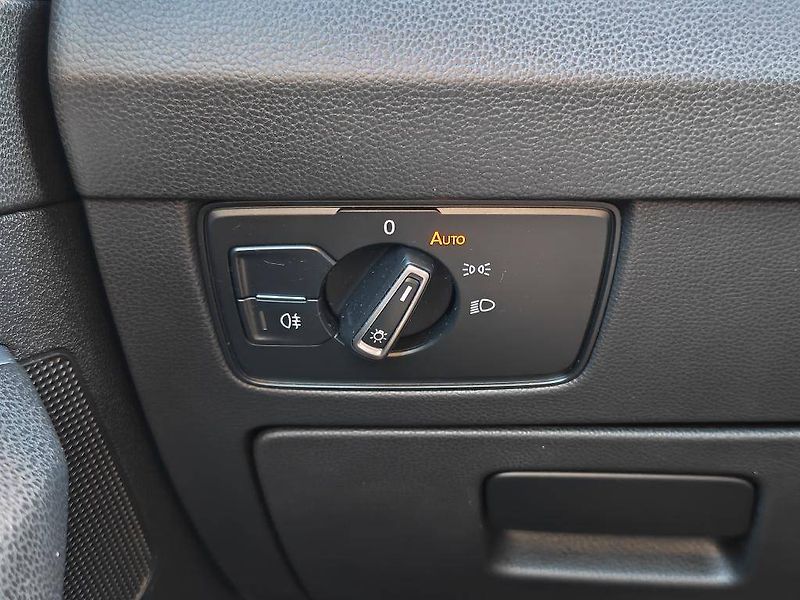Volkswagen Arteon R-Line 6G 2,0TDI - fotka 19 z 23