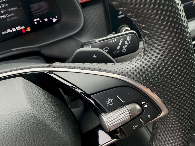 Škoda Scala (2024) 1.0 TSI DSG Drive - fotka 21 z 28