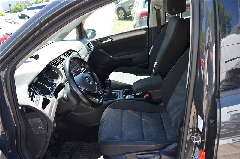 Volkswagen Touran (2016) 1,6 TDI - fotka 17 z 22