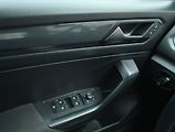 Volkswagen T-Roc (2018) Style 2.0 TSI 4Motion, 4X4 - náhled 16