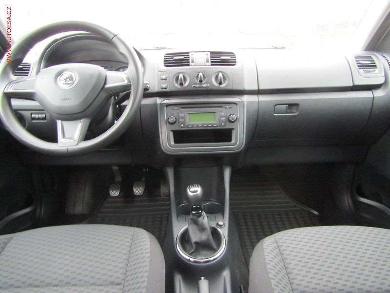 Škoda Fabia (2014) 1.6TDi, ČR, Klima - fotka 8 z 18