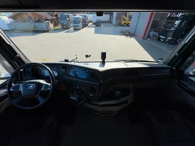MAN TGX (2022) 33.640 BL 6x4 hydraulika - fotka 27 z 27