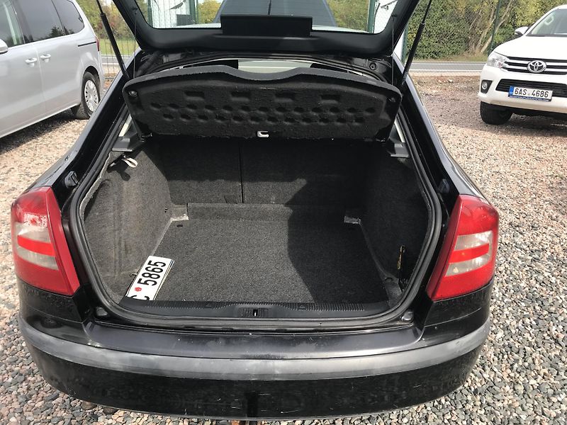 Škoda Octavia 1.9 TDI 77 KW,KLIMA,ČR.. - fotka 15 z 15