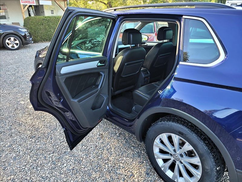 Volkswagen Tiguan 1,5 JIŽ NENÍ AKTUÁLNÍ - fotka 13 z 48