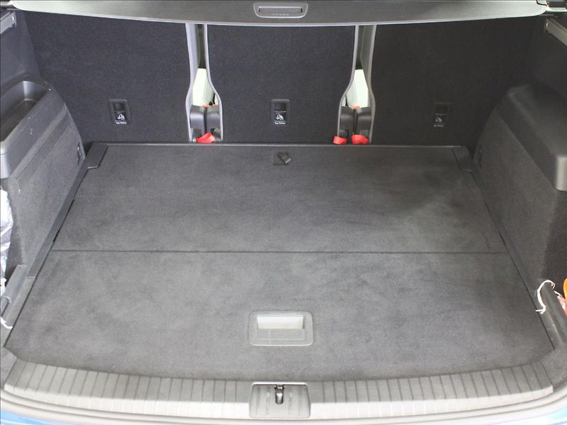 Volkswagen Touran 2,0 TDI 110KW LED 1.majitel - fotka 8 z 30