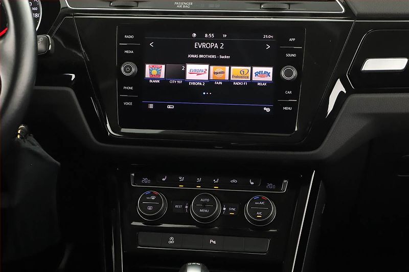 Volkswagen Touran (2019) 1.5 TSI - fotka 9 z 15