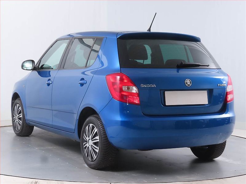 Škoda Fabia (2014) Ambition 1.2 TSI, Serv.kniha - fotka 4 z 14