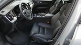 Volvo XC60 B4 mHEV AWD Plus Dark - náhled 17