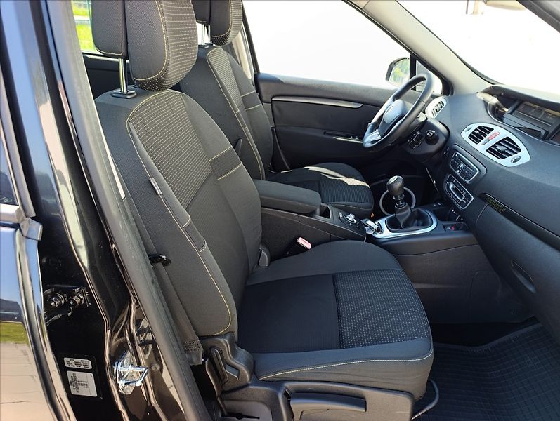 Renault Scénic 1,9 DCi Tažné Navi Aut. Klima - fotka 29 z 30