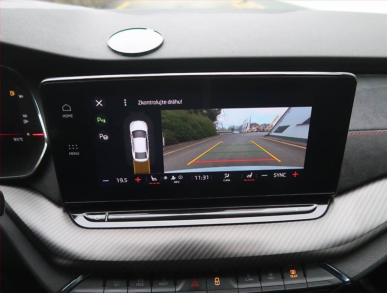 Škoda Octavia (2021) RS 2.0 TSI - fotka 27 z 32
