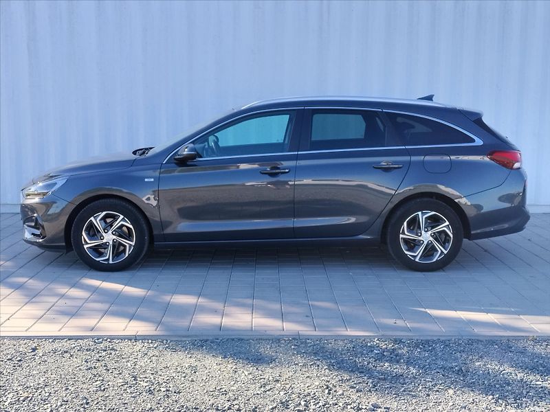 Hyundai i30 1,5   1,5 T-GDI mHEV Smart 117 - fotka 26 z 30