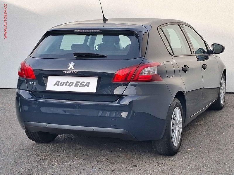 Peugeot 308 (2018) 1.2PT, Access, +kola - fotka 4 z 17