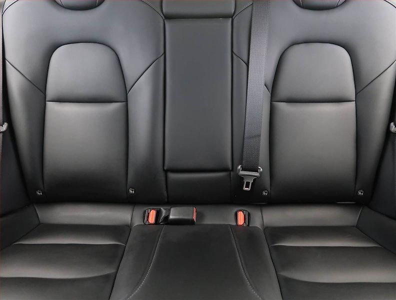 Tesla Model 3 (2023) Long Range 4WD 79kWh, SoH 95% - fotka 10 z 32