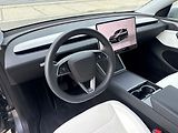 Tesla Model Y (2025) - náhled 31