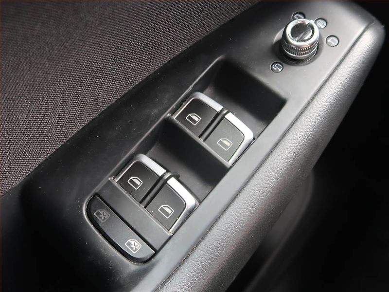 Audi Q5 (2015) design 2.0 TDI, 4X4, Automat - fotka 19 z 20