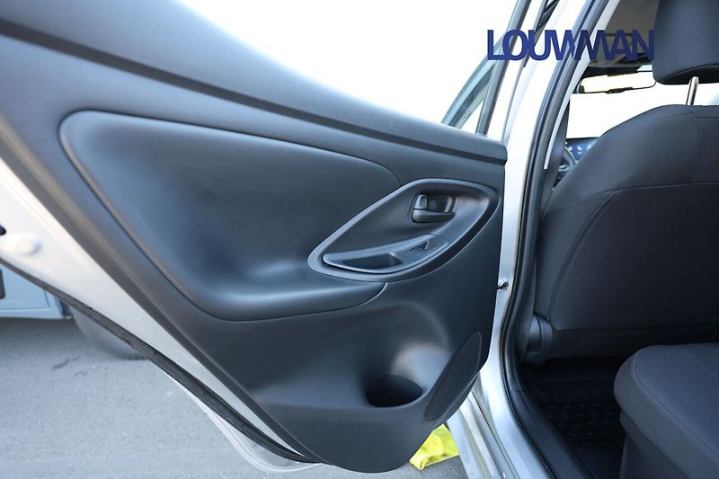 Toyota Yaris 1.5L HEV CVT  Comfort - fotka 17 z 23