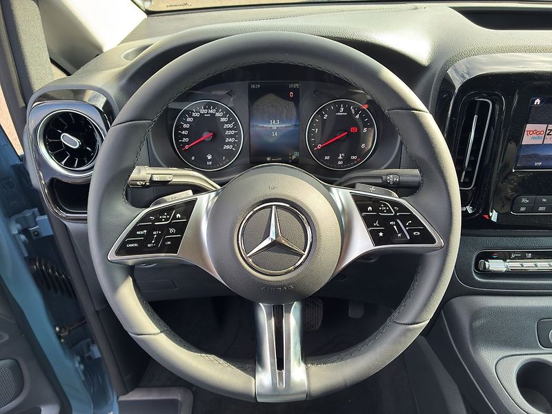 Mercedes-Benz Vito 116 CDI Tourer Select L - fotka 18 z 26