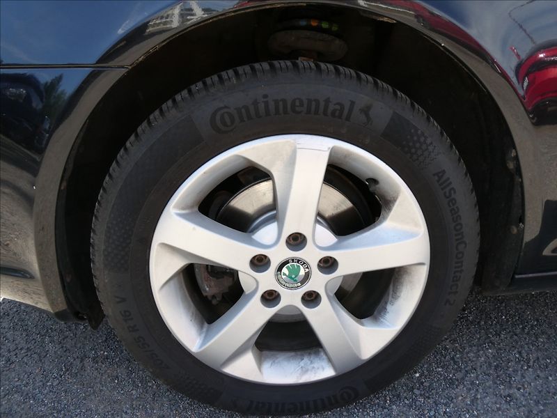Škoda Octavia 1,4 TSi 90kW po servise, závěs - fotka 16 z 45