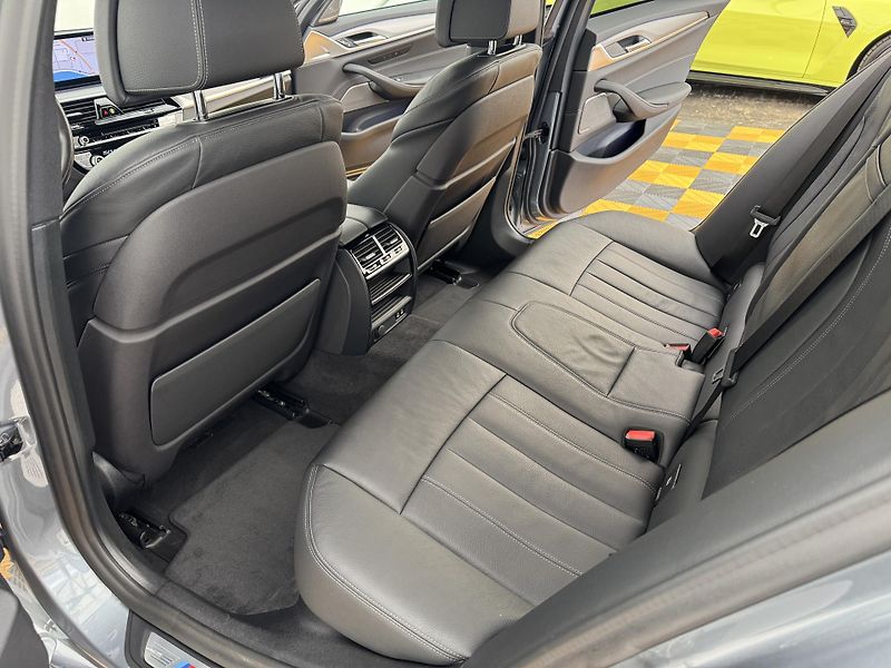 BMW Řada 5 530d*195kw*4x4*CZ*M-Paket*DPH* - fotka 12 z 46