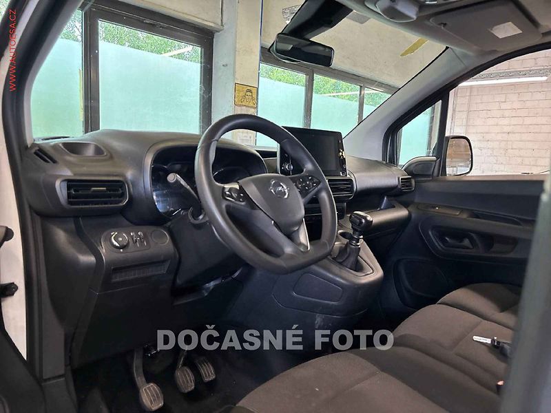 Opel Combo (2022) 1.5CDTi L2 DÍLNA, AC, park. - fotka 5 z 10