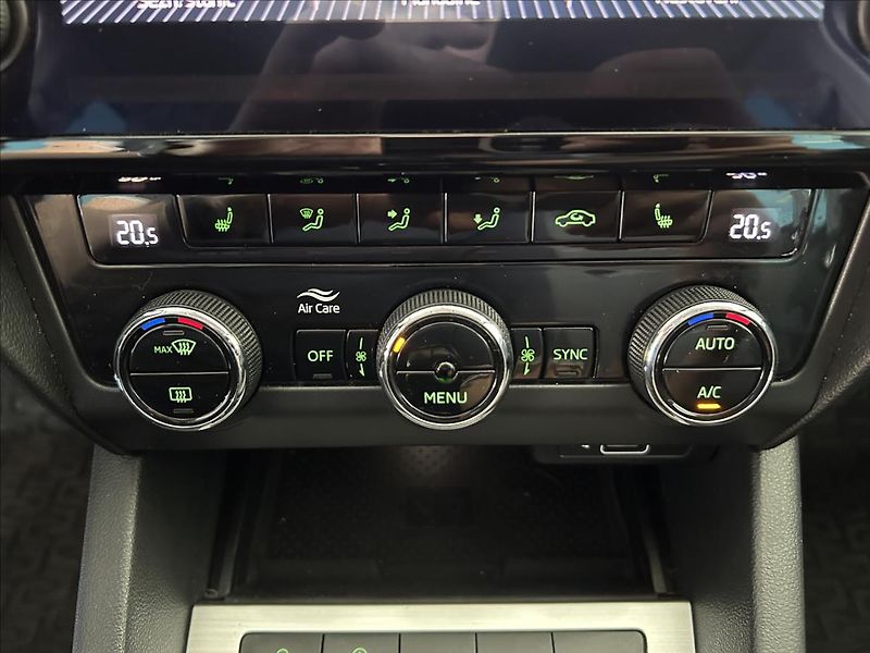 Škoda Octavia 1,0   TSI 85kW,TAŽNÉ,NAVIGACE - fotka 21 z 27