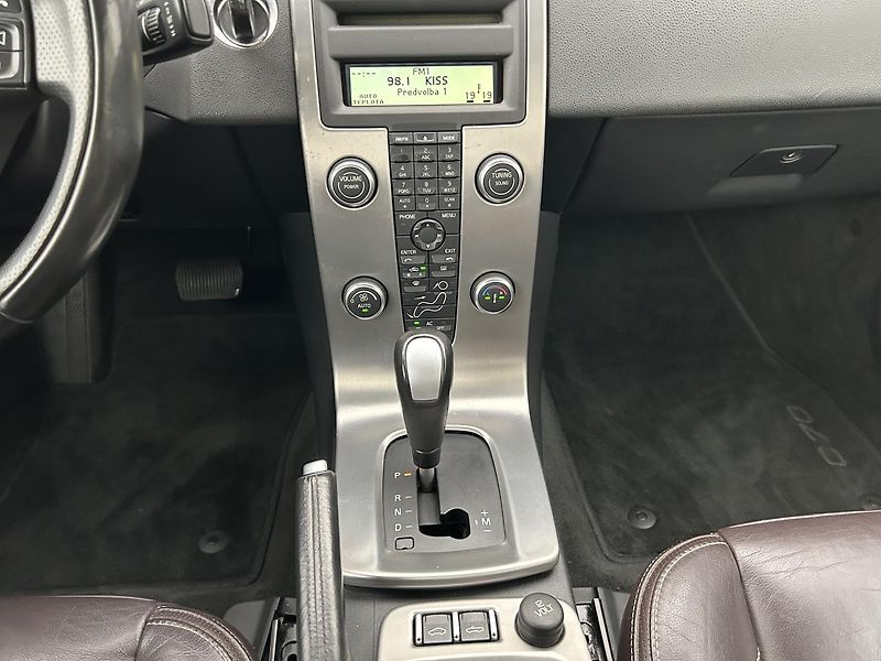 Volvo C70 2.4  D5 Sumum - fotka 21 z 30