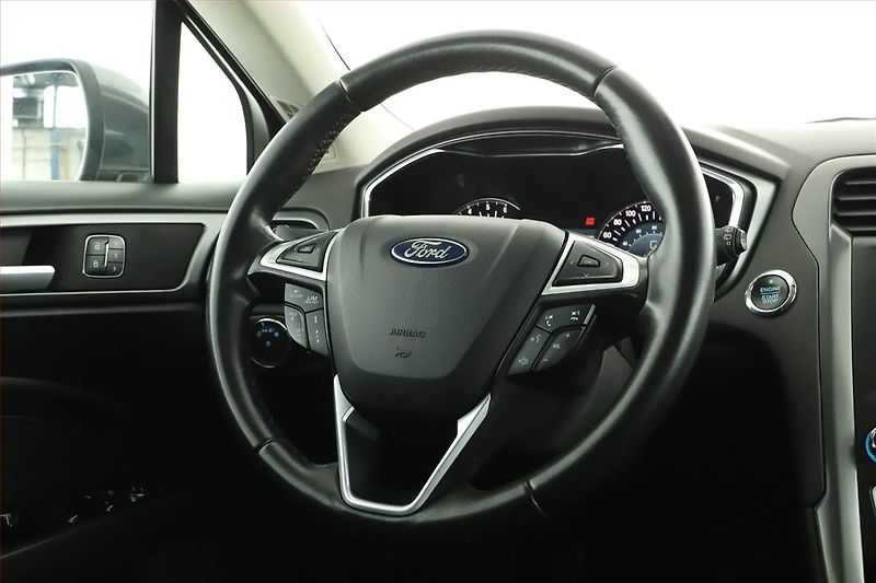 Ford Mondeo (2015) 2.0 TDCI, Kůže, Navi, Tempomat - fotka 12 z 15