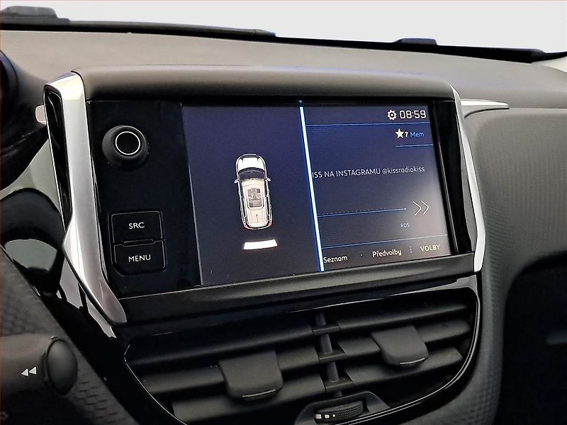 Peugeot 2008 (2018) 1.2 PureTech, Xenony, Tempomat - fotka 16 z 16