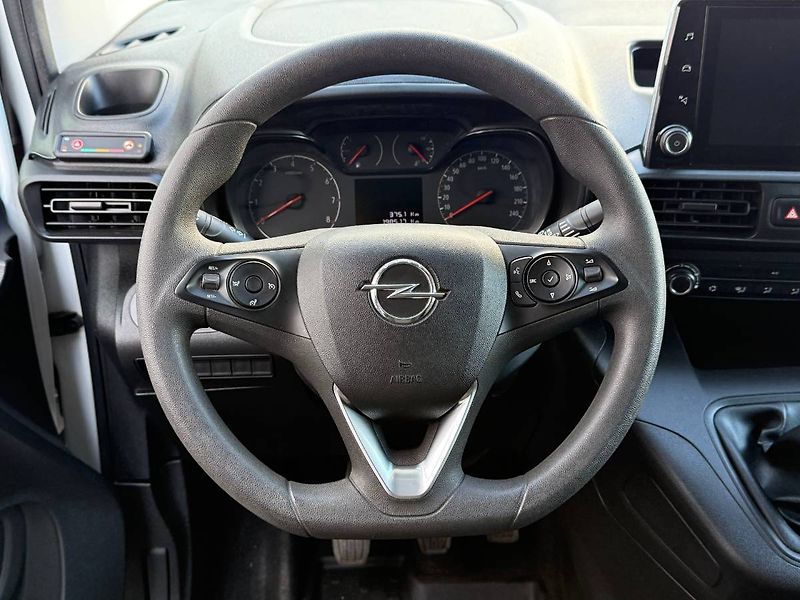 Opel Combo (2020) 1.5 CDTi 75 kW - fotka 9 z 22