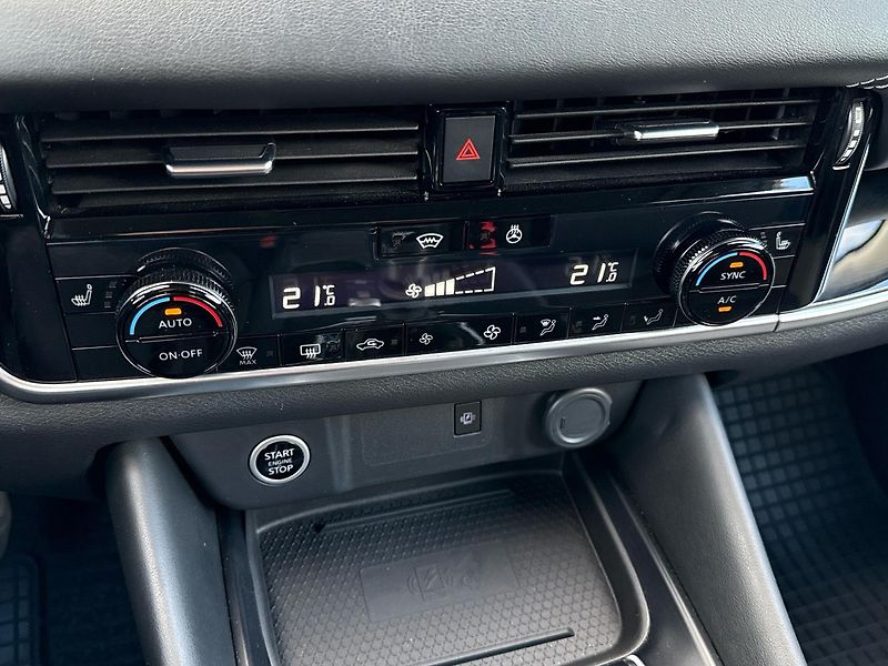 Nissan Qashqai MHEV N-Connecta - fotka 19 z 27