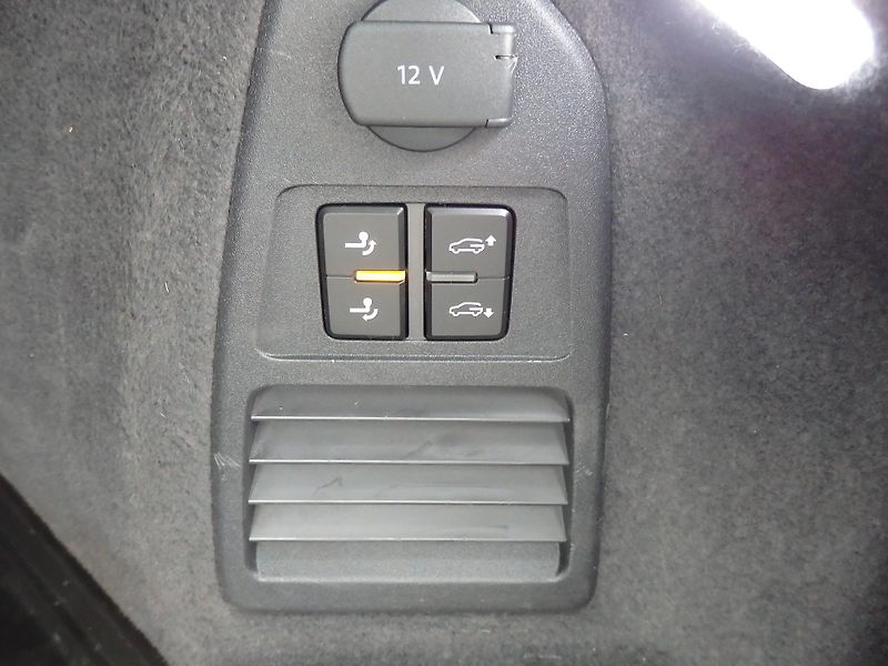 Volkswagen Touareg 3.0 TDI 170 kW ZÁVĚS, ODPOČET - fotka 10 z 23