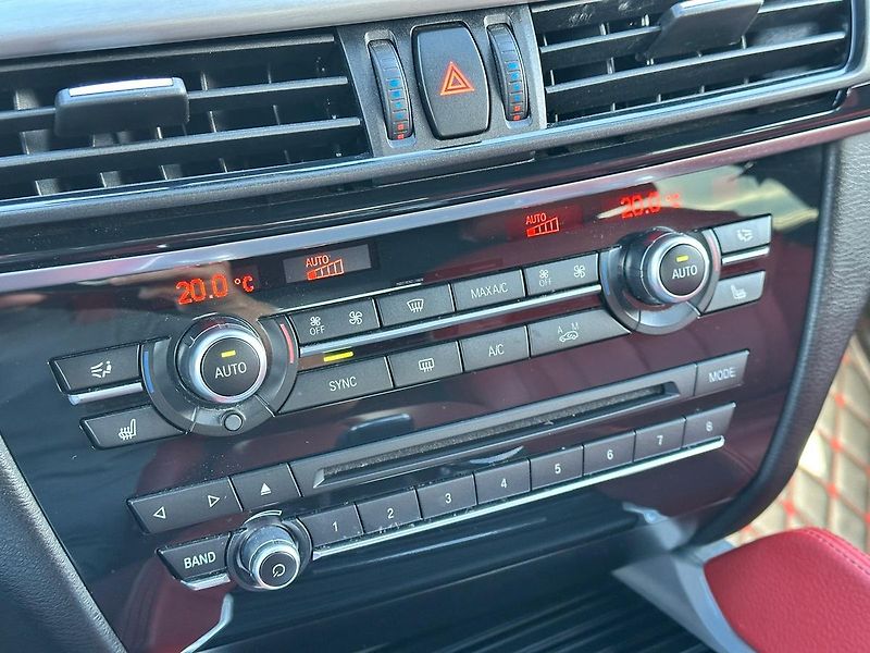 BMW X6 35i XDrive H&K, PANO - fotka 11 z 19