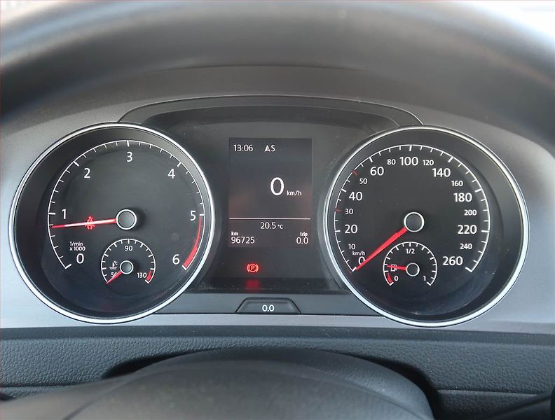 Volkswagen Golf (2015) 1.6 TDI, 4X4, Navi, Tempomat - fotka 11 z 21
