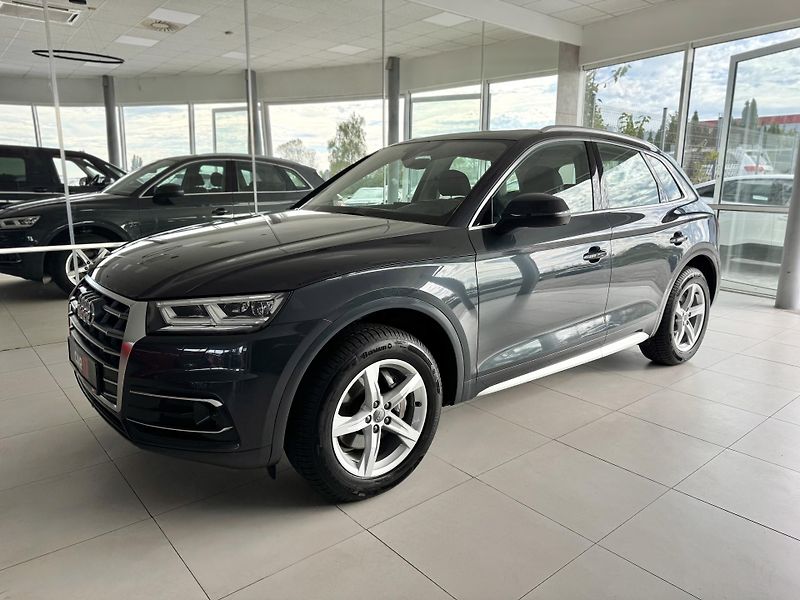 Audi Q5 45TFSI Q*Virtual*Panoram*Tažné - fotka 2 z 36
