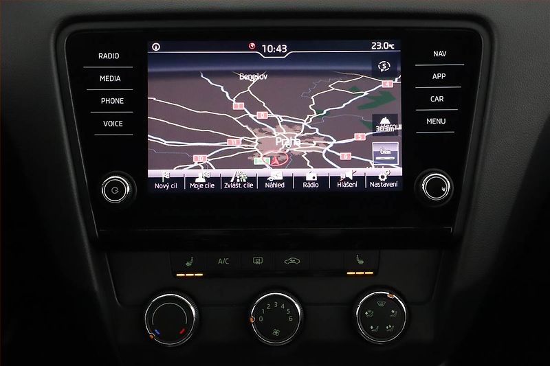Škoda Octavia (2018) 1.6 TDI, Navi, Tempomat - fotka 12 z 13