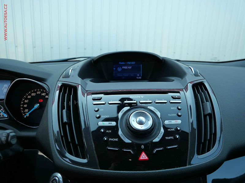 Ford Kuga (2013) 2.0 TDCi 4x4, AT, navi, kůže - fotka 15 z 20