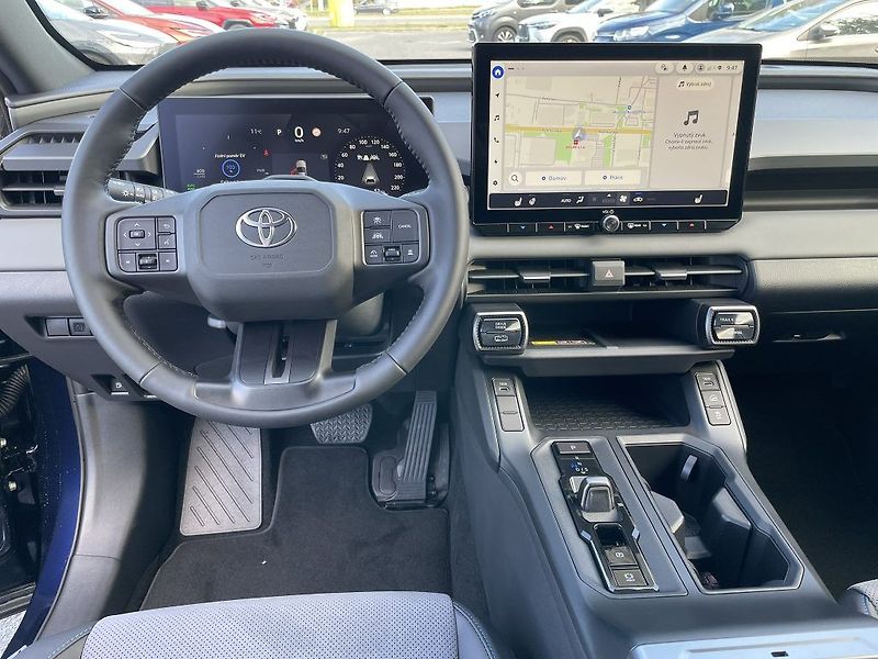 Toyota RAV4 2.5 Plug-in Hybrid 4x4 - fotka 16 z 32
