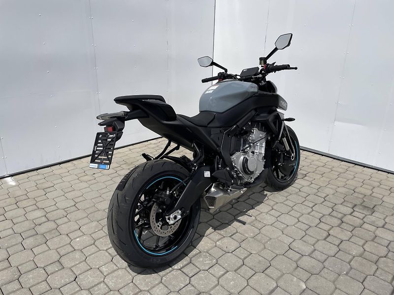 CFMOTO (2026) 675NK EU5+ - fotka 3 z 11