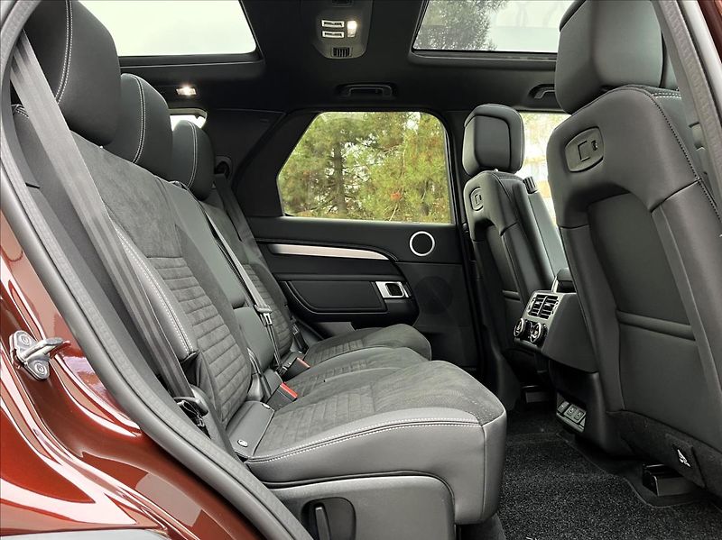 Land Rover Discovery (2026) 3,0 D350 LANDMARK AWD* - fotka 25 z 28